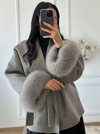 Women's short wool coat with luxurious fox fur cuffs in pink