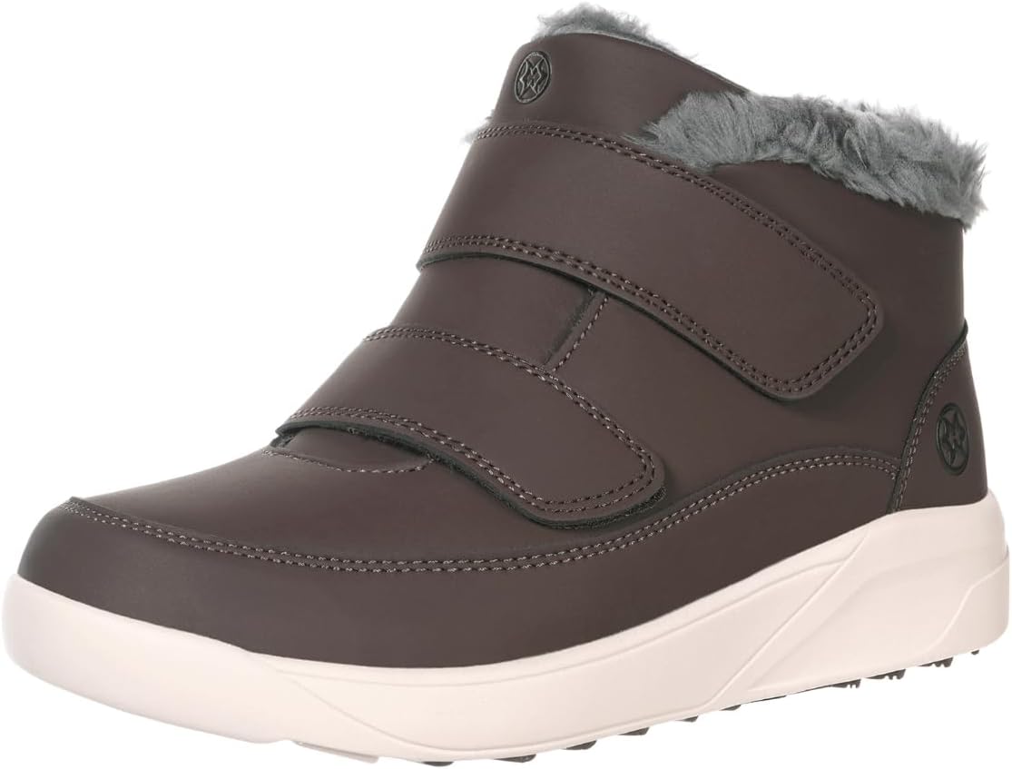 Front view of men's closed round toe winter ankle boots