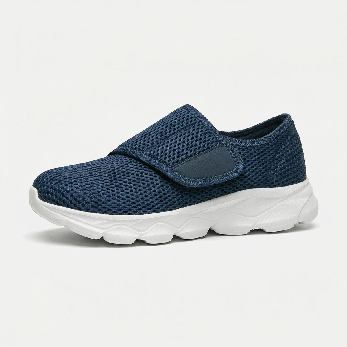 Cushioned insole detail of women's orthopedic walking shoe