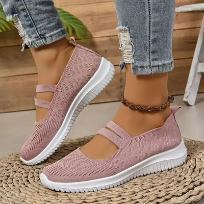 Brielle women's walking shoes showing sole and outsole detail