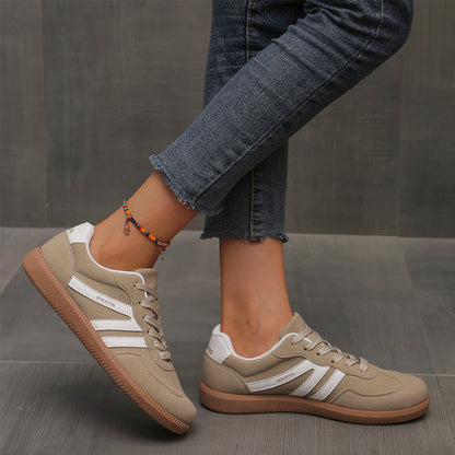 Sole detail of Avara non-slip orthopedic trainers for women