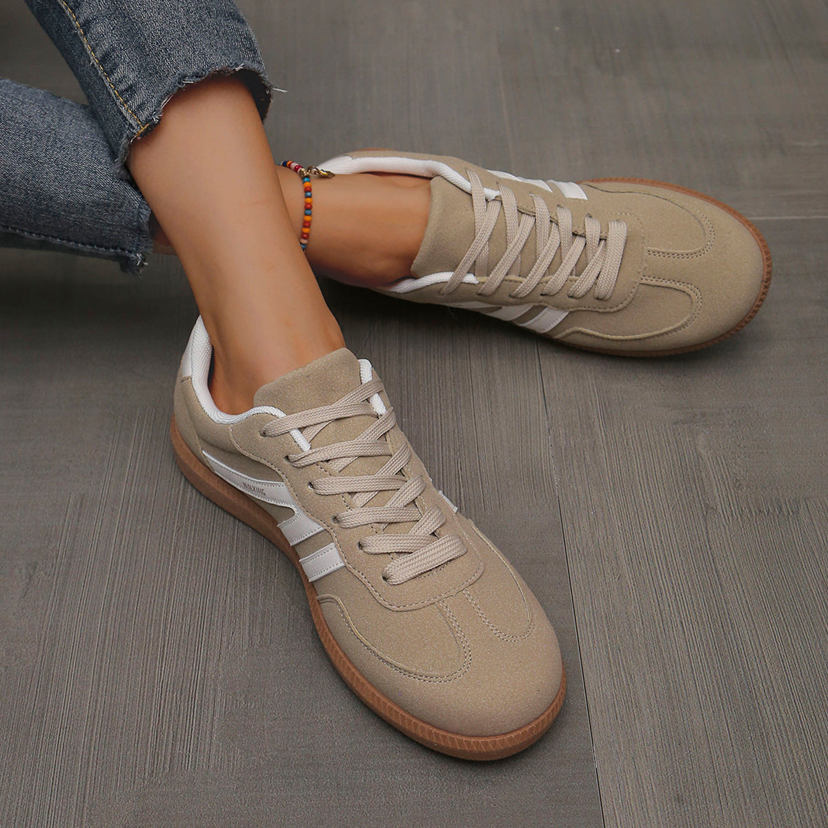 Avara lightweight women's trainers in off-white on white background