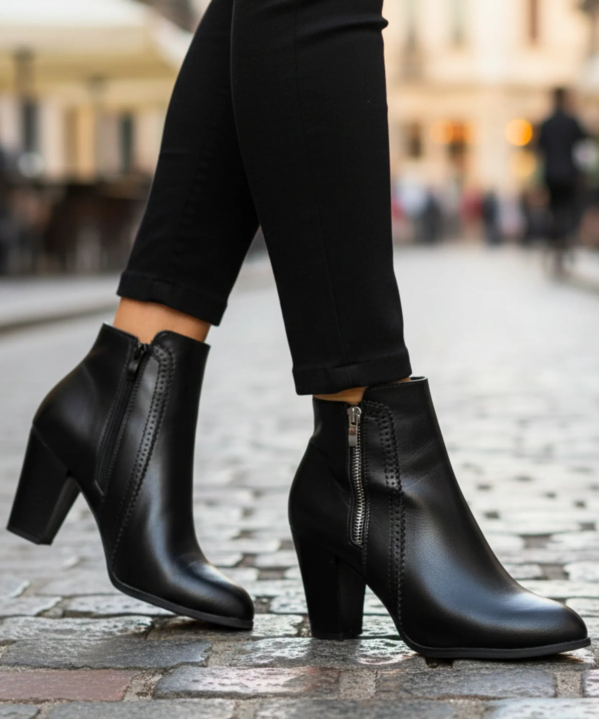 Selena ankle boots in cognac with structured block heel and matte finish